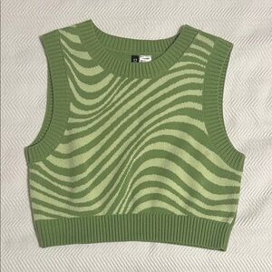 Green Wavy Patterned Vest